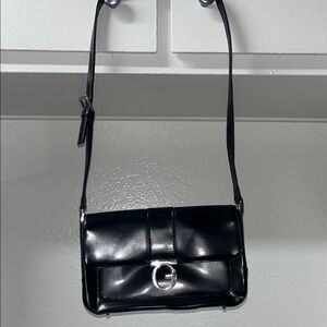 Guess Black Leather Shoulder Bag